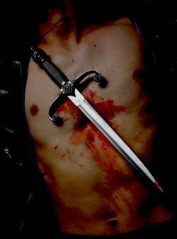 Bloody_Dagger_by_Danger99.jpg