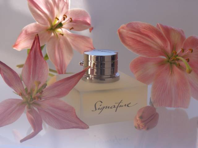 PERFUME-BOTTLE-AND-FLOWERS-.jpg