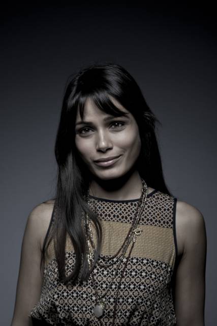 600full-freida-pinto (6).jpg