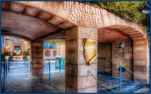 Braggart Square Image.jpg