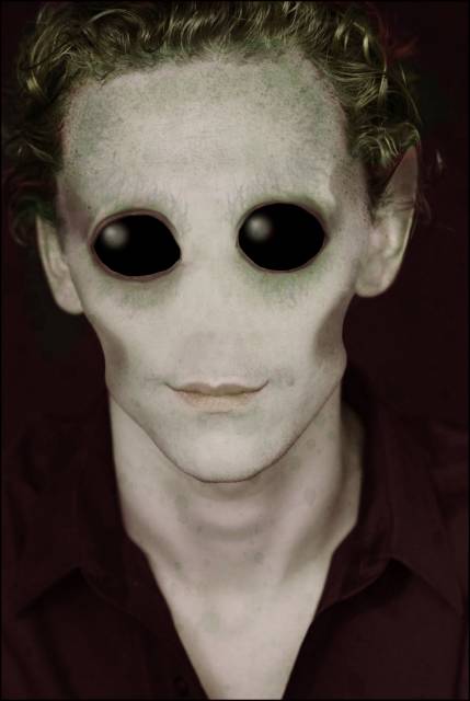 Alien Tom.jpg