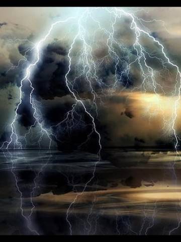 amazing_lightening_storm-wallpaper.jpg