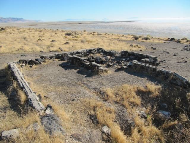 Spiral_Jetty_03.jpg